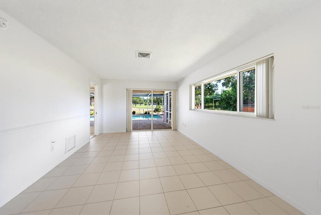 En Venta: $839,000 (4 camas, 3 baños, 2074 Pies cuadrados)