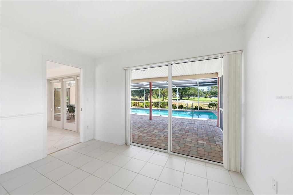 En Venta: $839,000 (4 camas, 3 baños, 2074 Pies cuadrados)