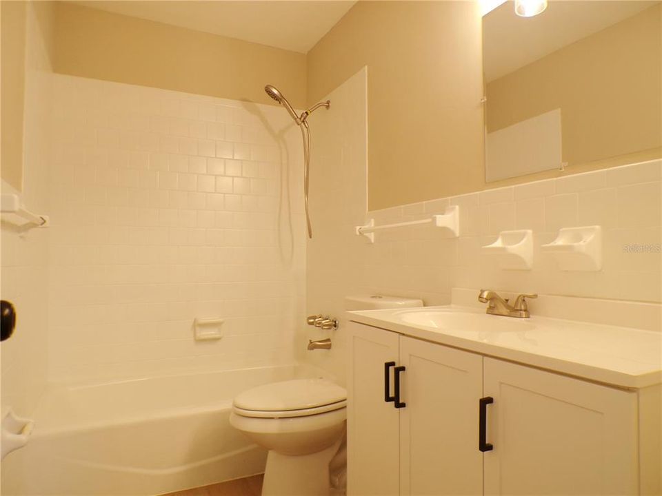 En Venta: $405,000 (3 camas, 2 baños, 1498 Pies cuadrados)