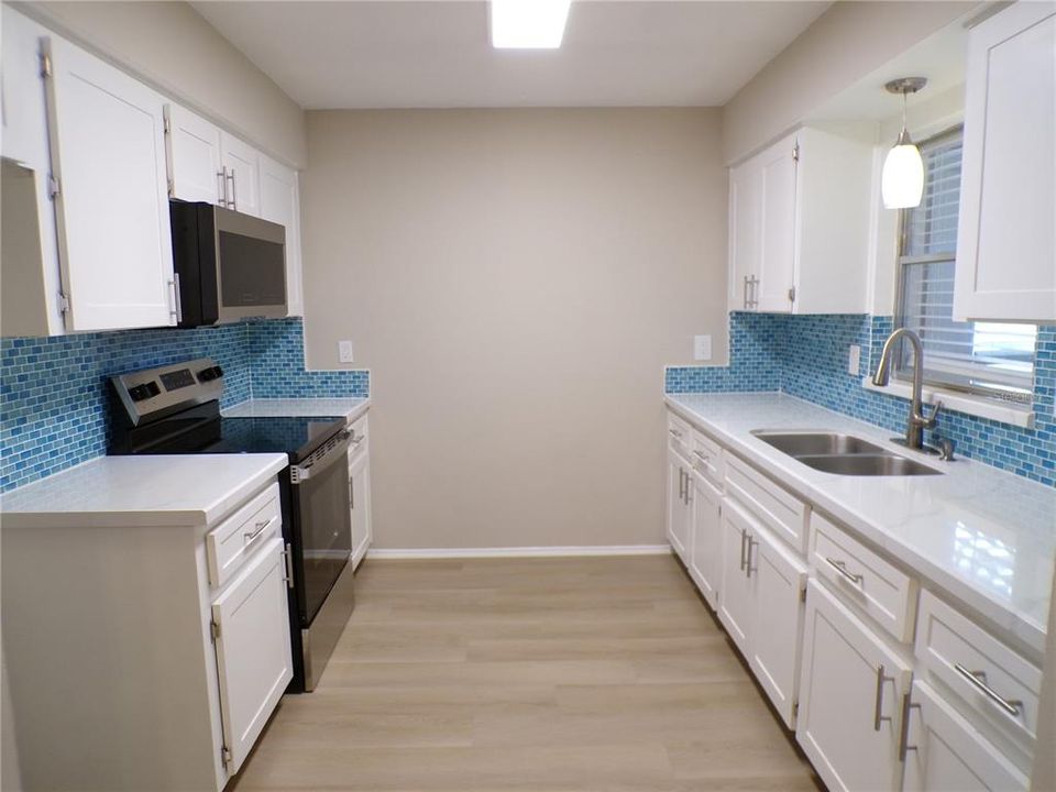 En Venta: $405,000 (3 camas, 2 baños, 1498 Pies cuadrados)