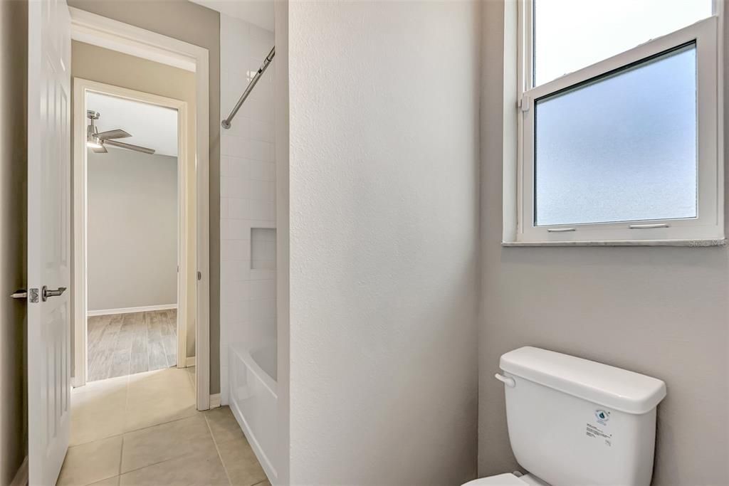 В аренду: $4,200 (4 спален, 3 ванн, 2307 Квадратных фут)