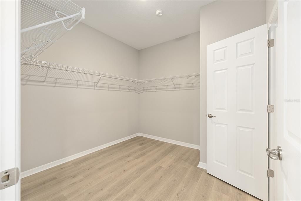 For Sale: $415,375 (3 beds, 2 baths, 1967 Square Feet)