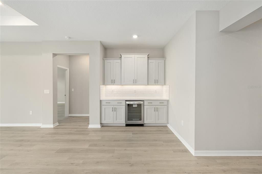 For Sale: $415,375 (3 beds, 2 baths, 1967 Square Feet)