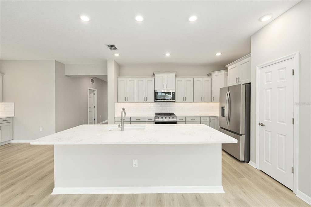 For Sale: $415,375 (3 beds, 2 baths, 1967 Square Feet)
