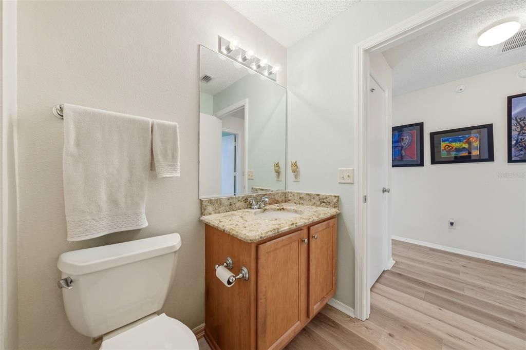 En Venta: $299,900 (2 camas, 2 baños, 1156 Pies cuadrados)