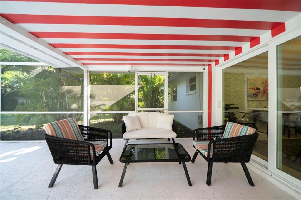 En Venta: $674,900 (3 camas, 2 baños, 1647 Pies cuadrados)
