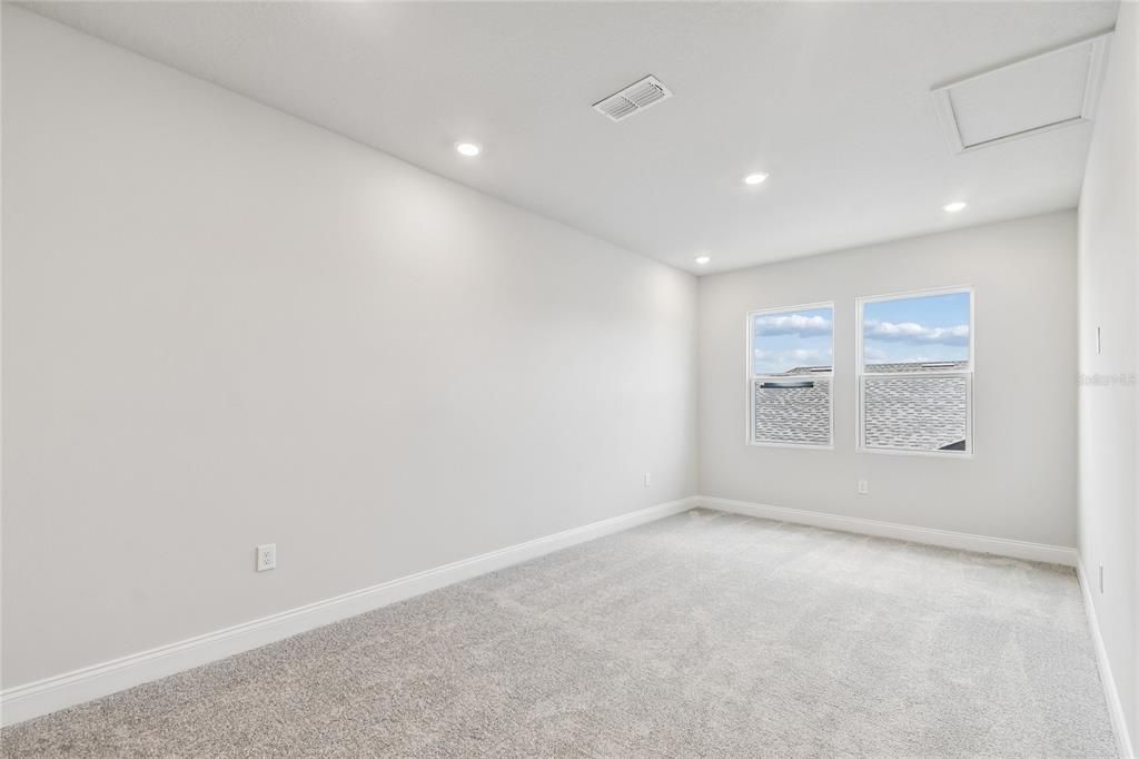 For Sale: $549,990 (4 beds, 2 baths, 2251 Square Feet)