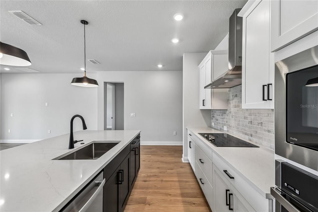 For Sale: $549,990 (4 beds, 2 baths, 2251 Square Feet)
