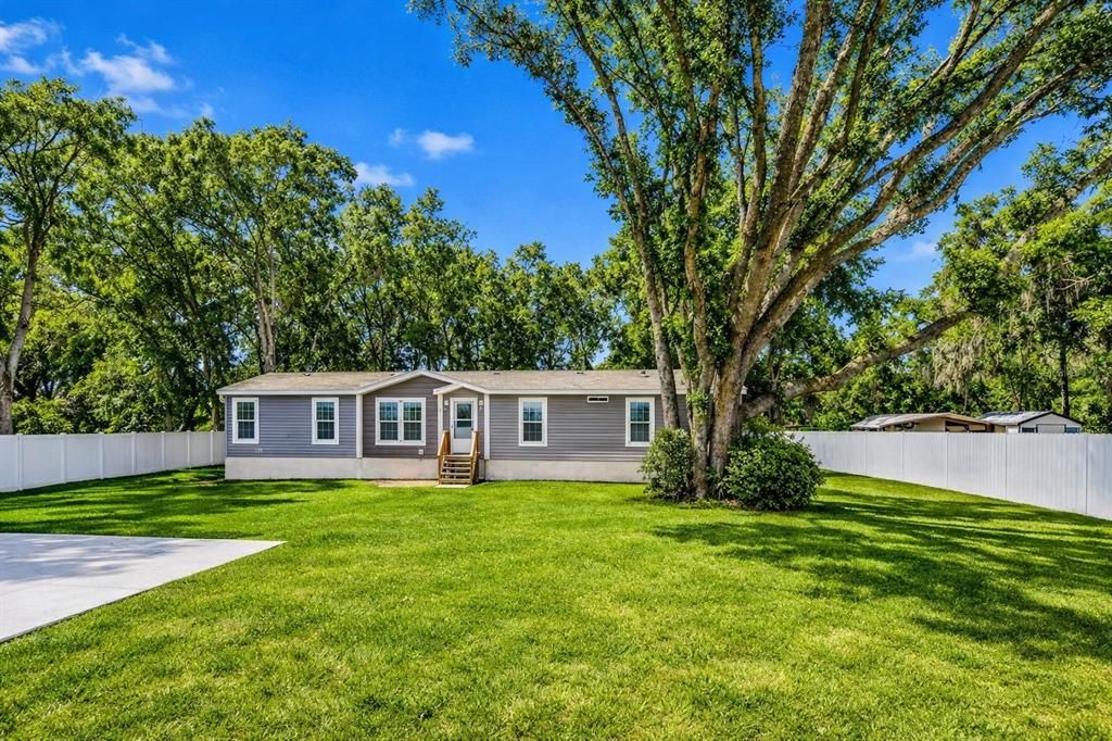 For Sale: $265,000 (4 beds, 2 baths, 1792 Square Feet)