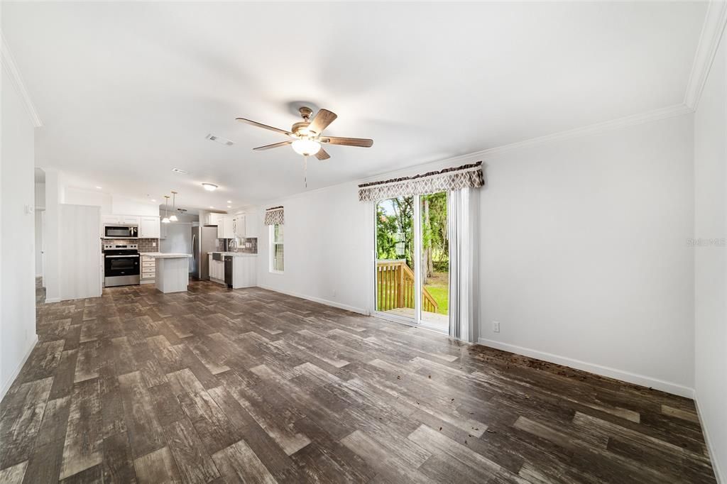 For Sale: $265,000 (4 beds, 2 baths, 1792 Square Feet)