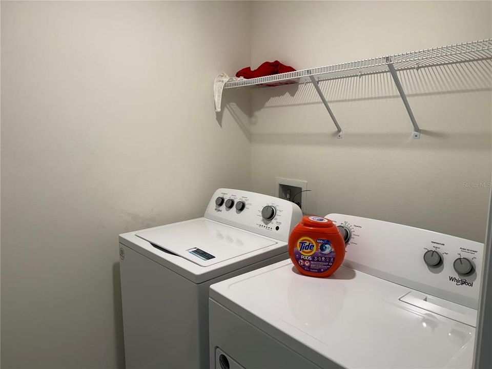 En Renta: $2,500 (4 camas, 2 baños, 2325 Pies cuadrados)