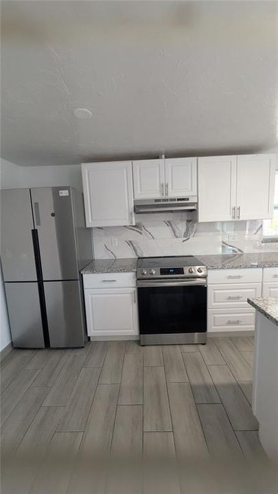 В аренду: $2,400 (3 спален, 2 ванн, 1200 Квадратных фут)
