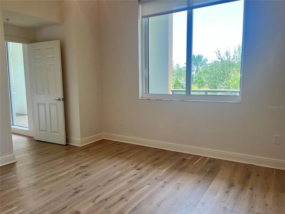 В аренду: $3,000 (1 спален, 2 ванн, 1070 Квадратных фут)