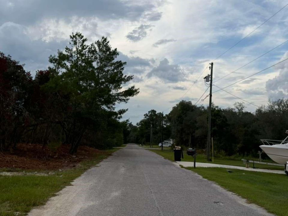 На продажу: $29,900 (0.53 acres)