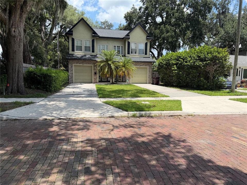 For Rent: $4,500 (2 beds, 2 baths, 2150 Square Feet)