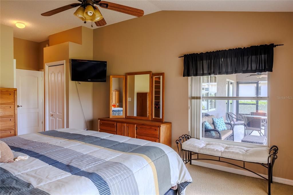 Activo con contrato: $249,900 (2 camas, 2 baños, 1662 Pies cuadrados)