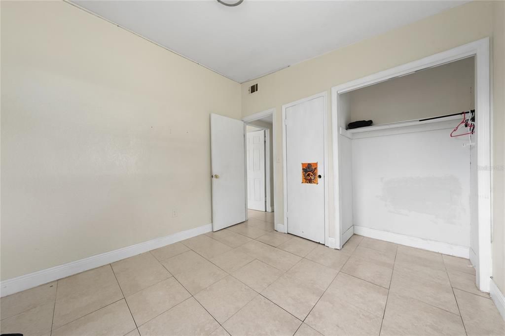 For Sale: $243,000 (3 beds, 1 baths, 1268 Square Feet)