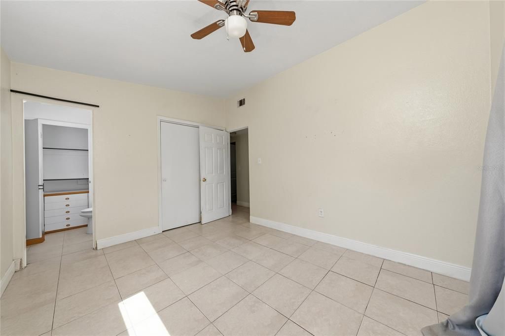 For Sale: $243,000 (3 beds, 1 baths, 1268 Square Feet)