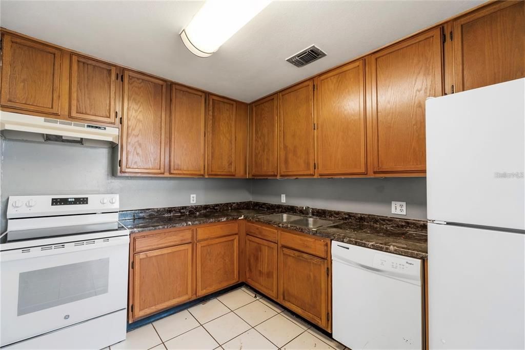 En Venta: $140,000 (2 camas, 2 baños, 1165 Pies cuadrados)