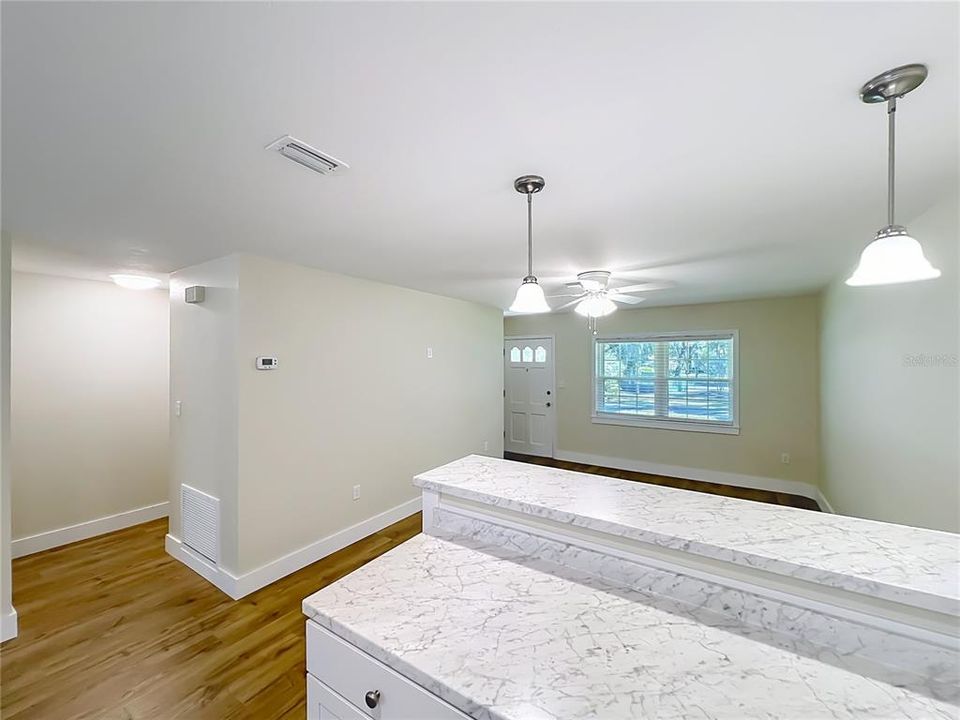 En Venta: $289,000 (2 camas, 1 baños, 1020 Pies cuadrados)