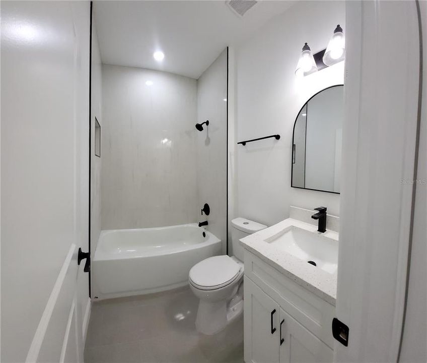 На продажу: $374,999 (3 спален, 2 ванн, 2270 Квадратных фут)
