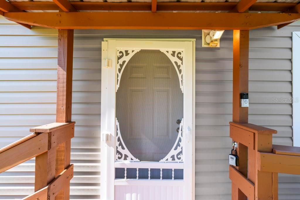 Activo con contrato: $192,000 (3 camas, 2 baños, 1296 Pies cuadrados)