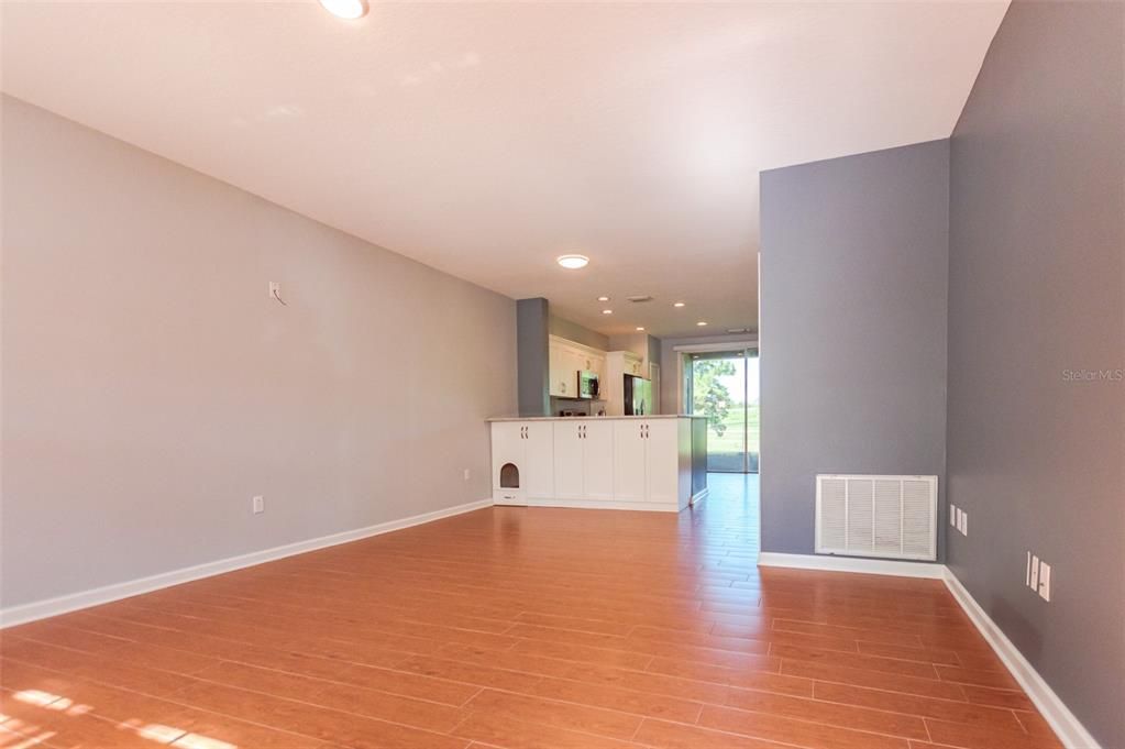 : $210,000 (2 beds, 2 baths, 1184 Square Feet)