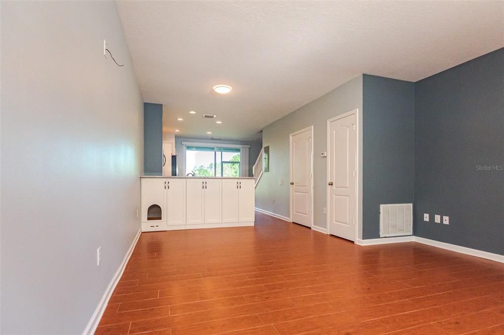 : $210,000 (2 beds, 2 baths, 1184 Square Feet)