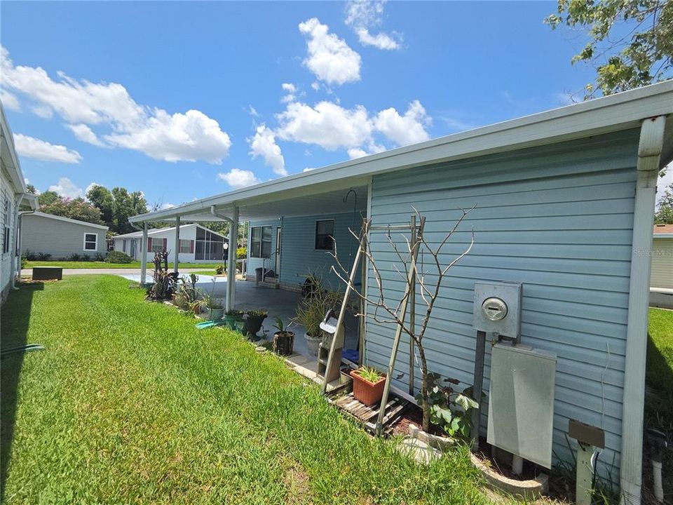 For Sale: $132,900 (2 beds, 2 baths, 1040 Square Feet)