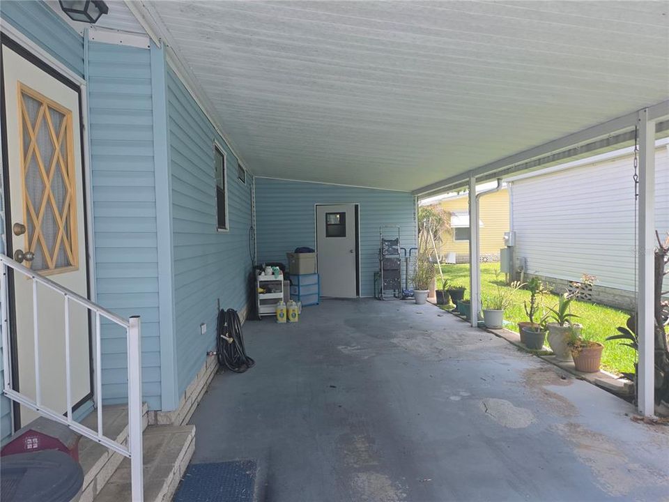 For Sale: $132,900 (2 beds, 2 baths, 1040 Square Feet)