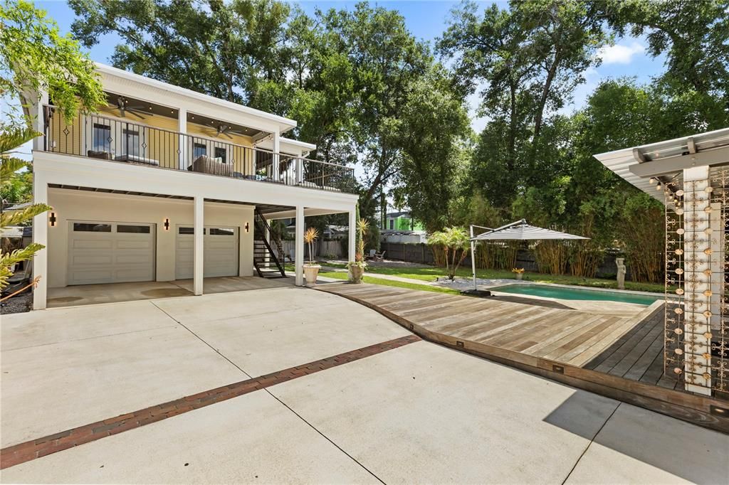 Activo con contrato: $1,049,000 (4 camas, 3 baños, 2634 Pies cuadrados)