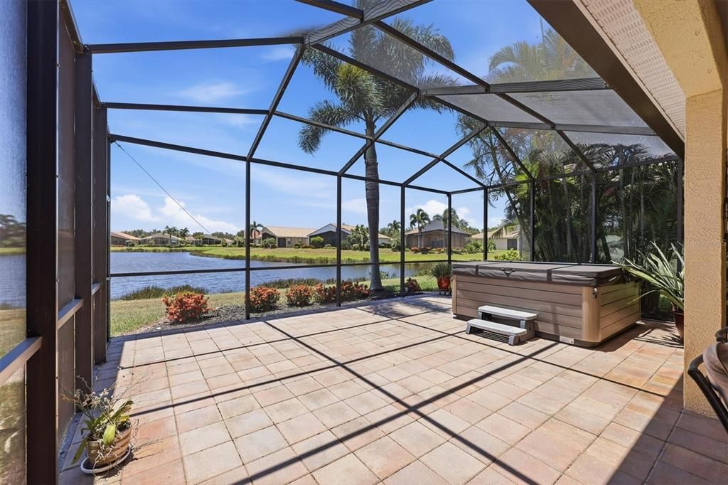 Activo con contrato: $429,900 (2 camas, 2 baños, 1674 Pies cuadrados)
