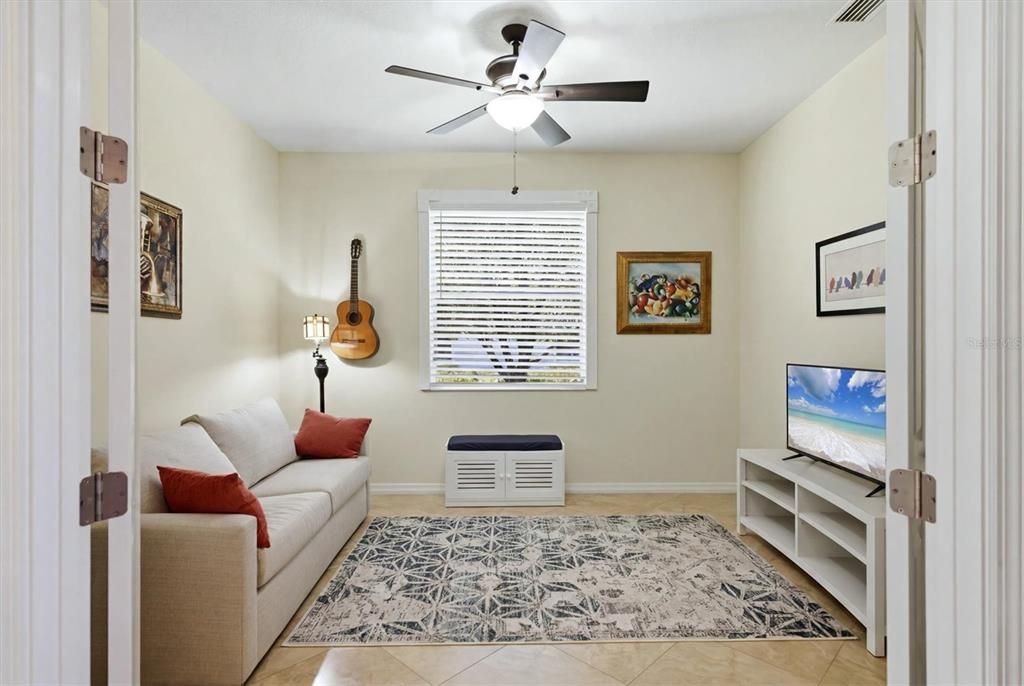 Activo con contrato: $429,900 (2 camas, 2 baños, 1674 Pies cuadrados)