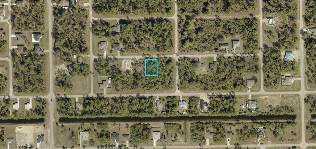For Sale: $26,000 (0.26 acres)