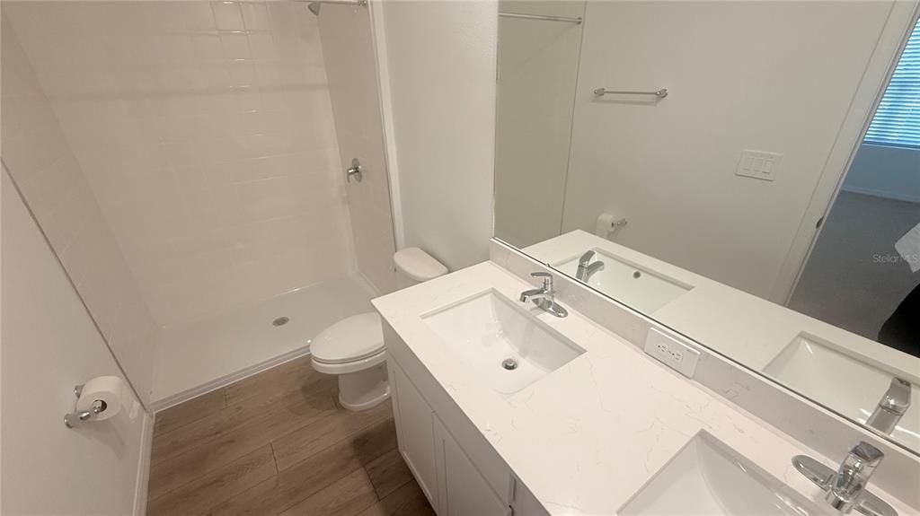 В аренду: $2,195 (3 спален, 2 ванн, 1463 Квадратных фут)