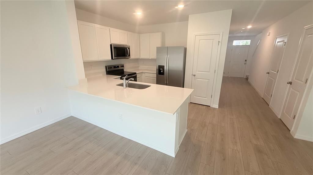 В аренду: $2,195 (3 спален, 2 ванн, 1463 Квадратных фут)