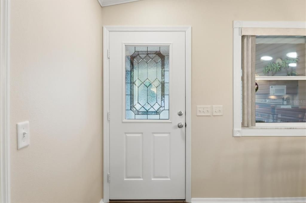 For Sale: $307,900 (2 beds, 2 baths, 1156 Square Feet)