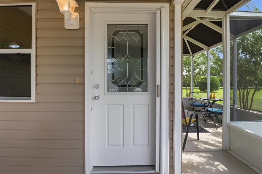 For Sale: $307,900 (2 beds, 2 baths, 1156 Square Feet)