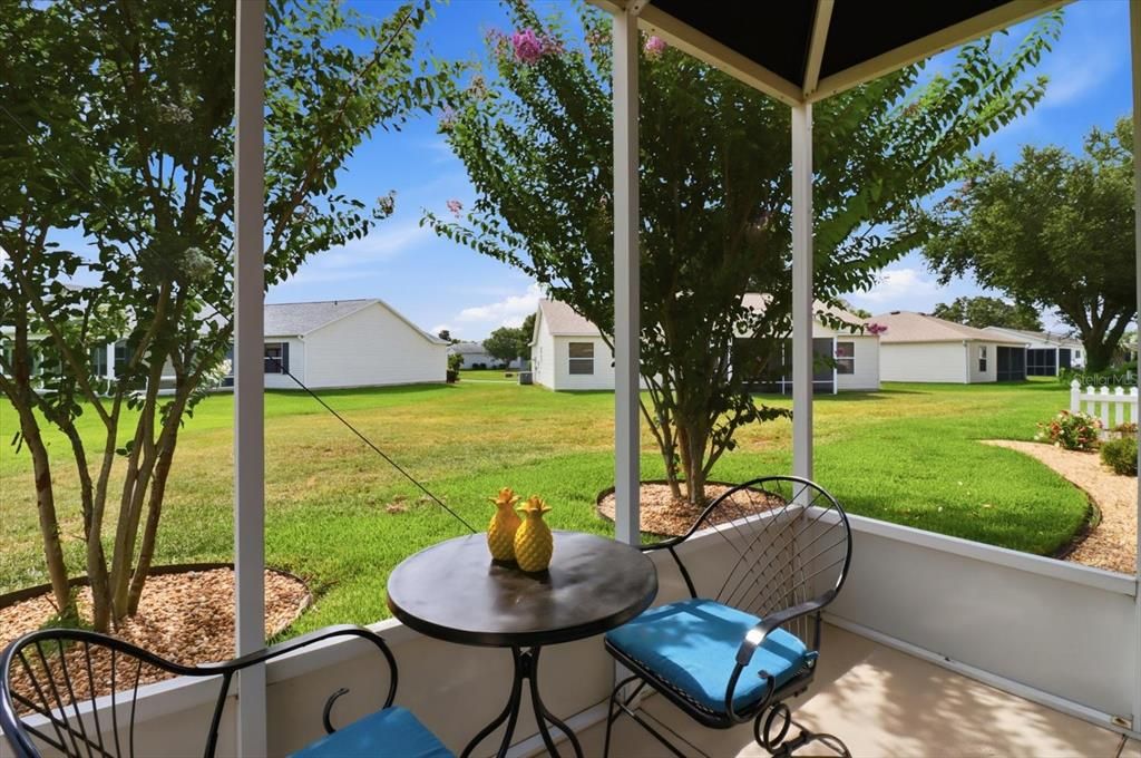For Sale: $307,900 (2 beds, 2 baths, 1156 Square Feet)