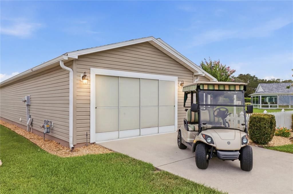 For Sale: $307,900 (2 beds, 2 baths, 1156 Square Feet)