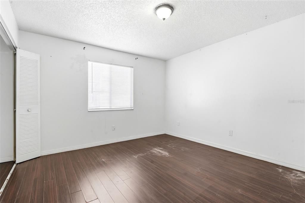 For Sale: $85,000 (2 beds, 1 baths, 832 Square Feet)
