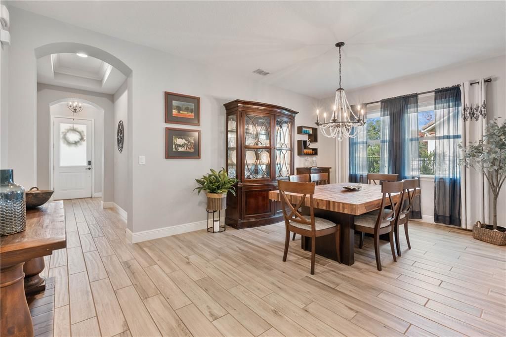 : $689,900 (5 beds, 3 baths, 2896 Square Feet)