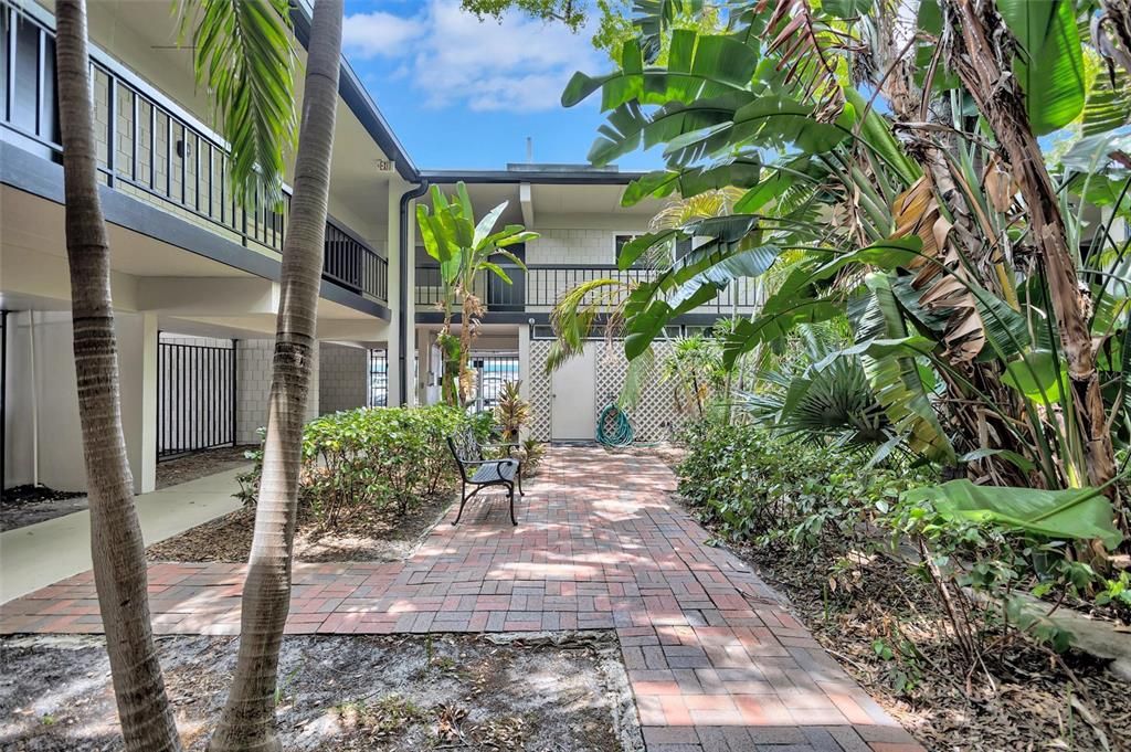 En Venta: $264,900 (2 camas, 1 baños, 713 Pies cuadrados)