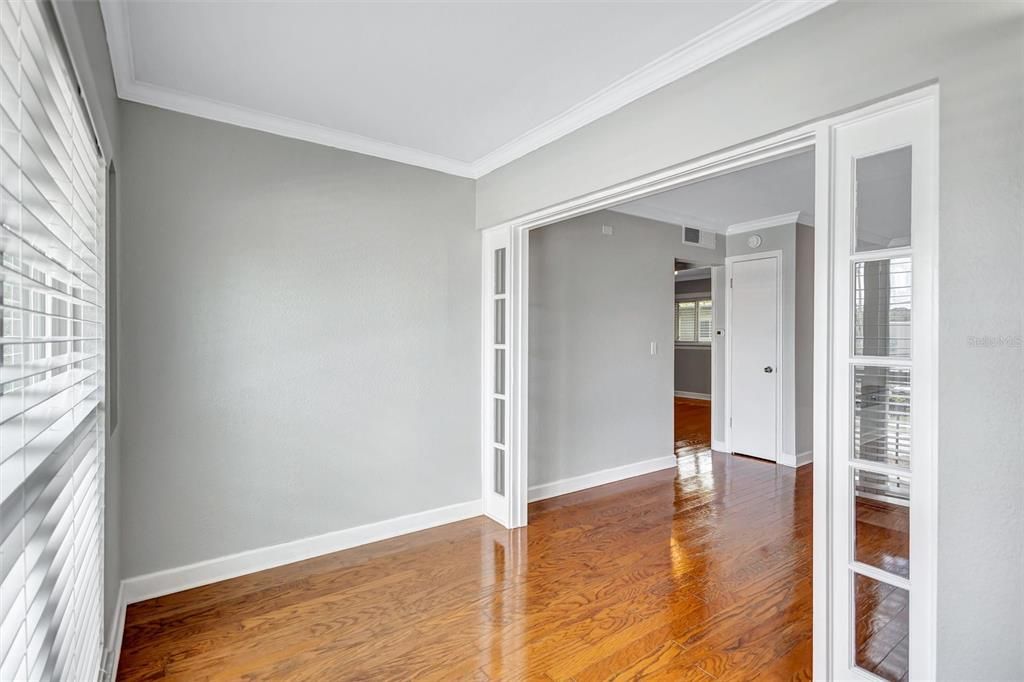 En Venta: $264,900 (2 camas, 1 baños, 713 Pies cuadrados)