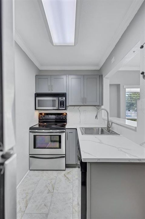 En Venta: $264,900 (2 camas, 1 baños, 713 Pies cuadrados)