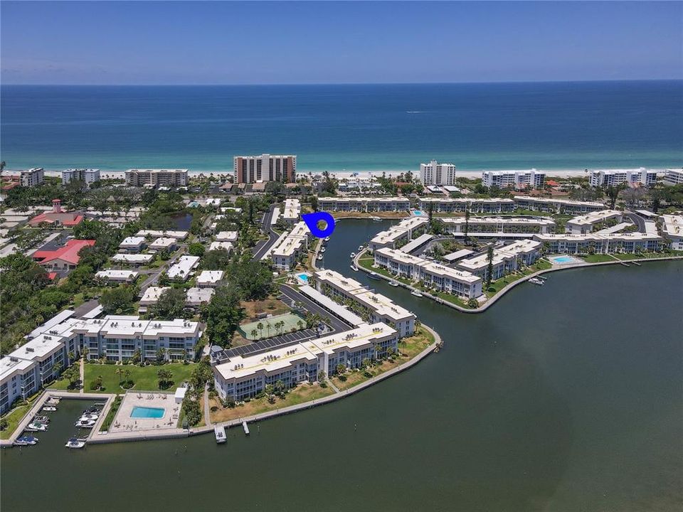 En Venta: $479,000 (2 camas, 2 baños, 1072 Pies cuadrados)