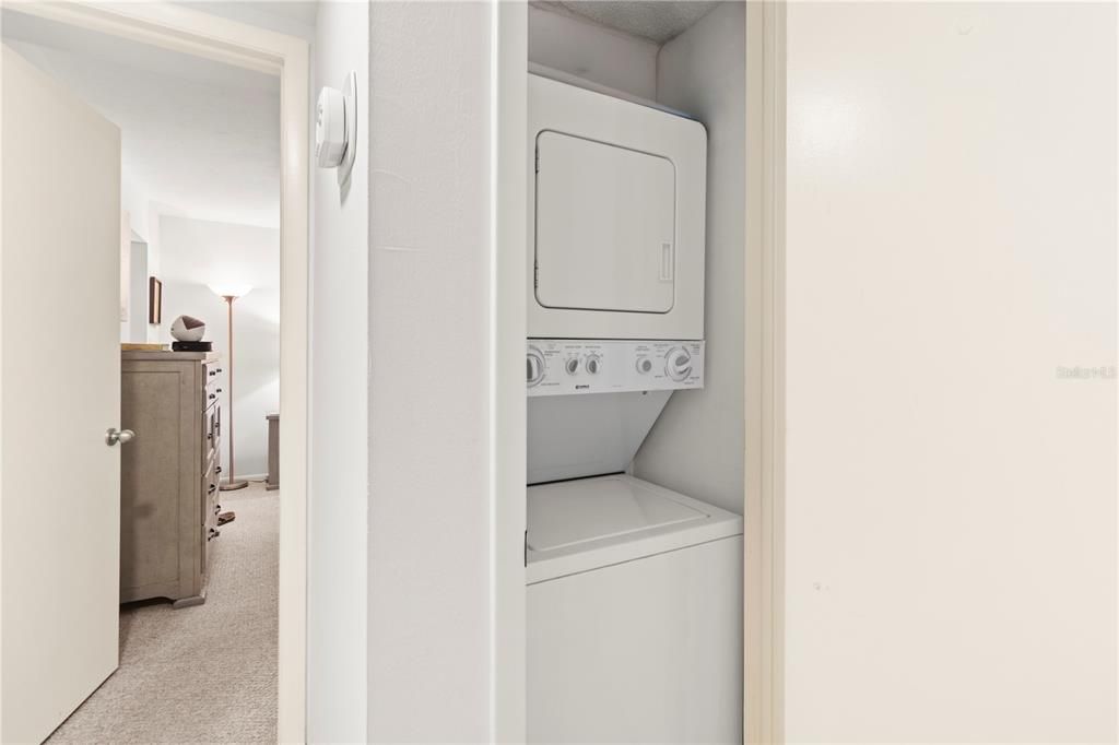 En Venta: $479,000 (2 camas, 2 baños, 1072 Pies cuadrados)