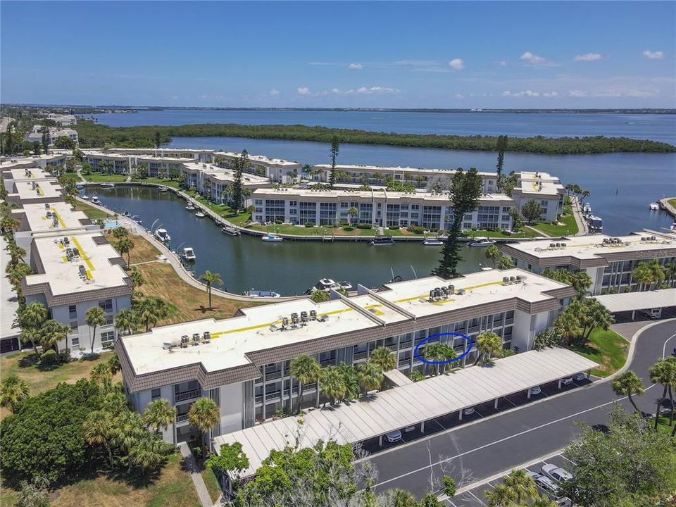 En Venta: $479,000 (2 camas, 2 baños, 1072 Pies cuadrados)