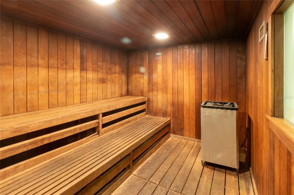 En Venta: $479,000 (2 camas, 2 baños, 1072 Pies cuadrados)