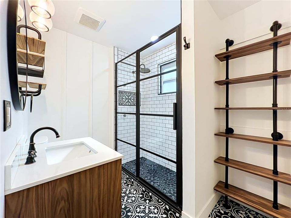 На продажу: $429,900 (4 спален, 2 ванн, 1536 Квадратных фут)